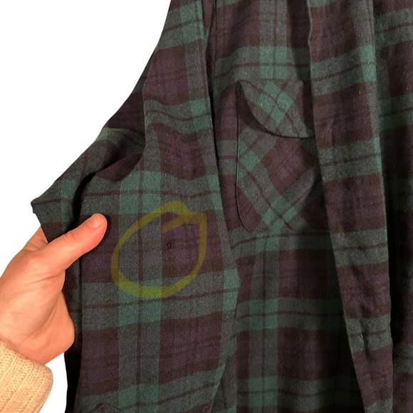 PENDLETON Vintage Virgin Wool Flannel in forest green & black Hunter Plaid - Picture 6 of 9
